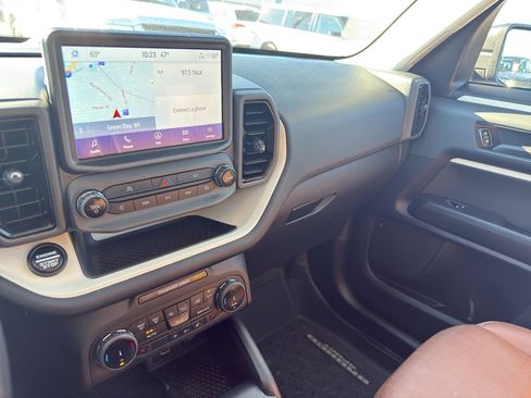 Used 2023 Ford Bronco Sport Heritage Limited image 18