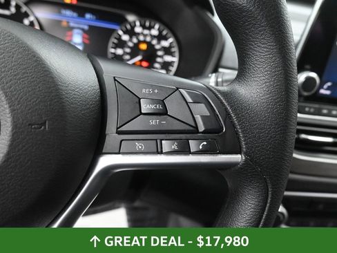 Used 2024 Nissan Altima 2.5 SV image 35