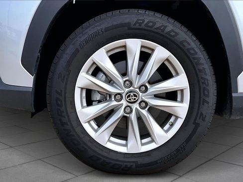 Used 2022 Toyota Corolla Cross LE w/ Black Badges Package (TMS) image 11