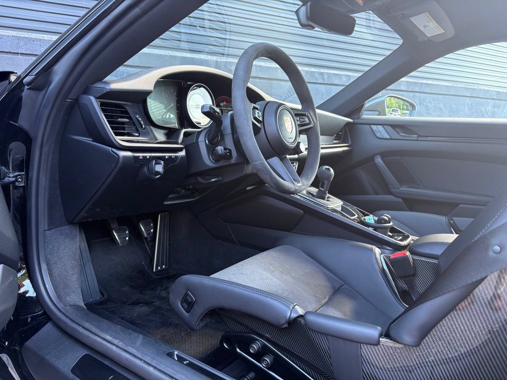 Certified 2024 Porsche 911 Carrera T RWD image 15