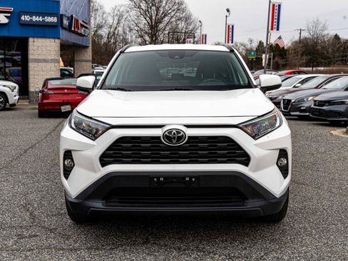 Used 2020 Toyota RAV4 XLE image 2