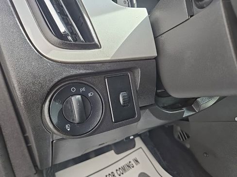 Used 2009 Ford Focus SEL FWD image 22