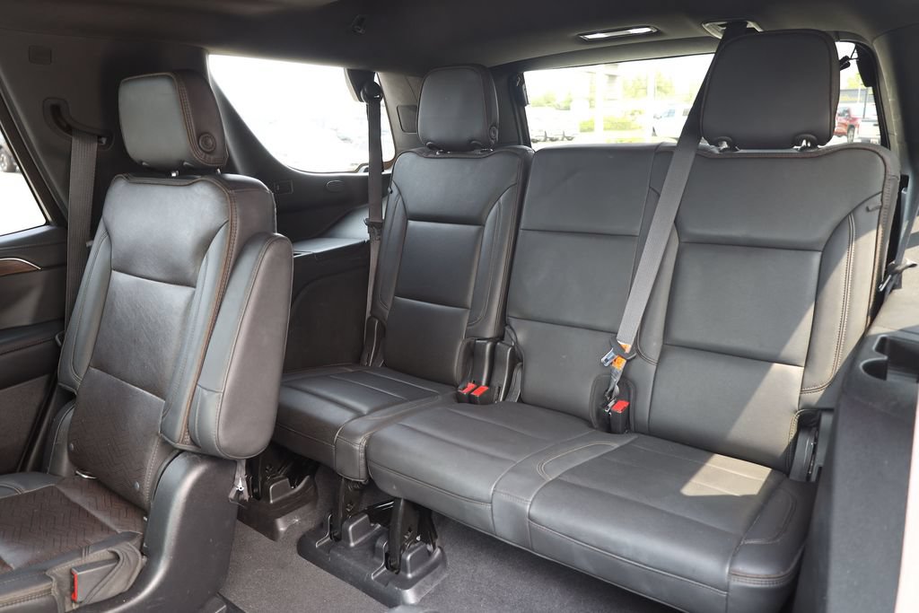 Used 2021 Chevrolet Tahoe High Country w/ Premium Package AWD/4WD image 22