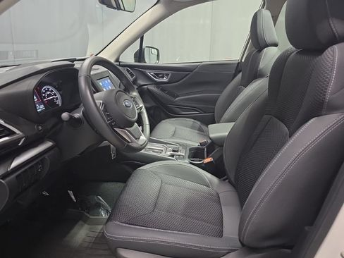 Used 2019 Subaru Forester Premium w/ All-Weather Package AWD/4WD image 17