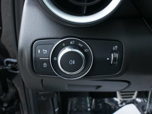 Used 2024 Alfa Romeo Giulia Ti AWD/4WD image 15