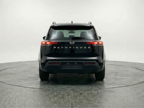 Used 2025 Nissan Pathfinder SV image 7