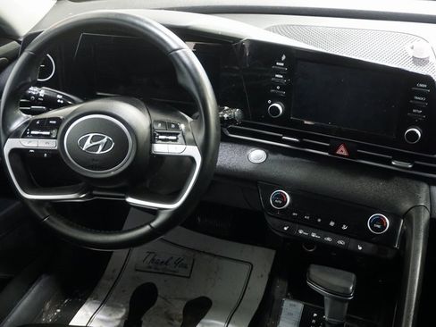 Used 2021 Hyundai Elantra SEL w/ Convenience Package image 25