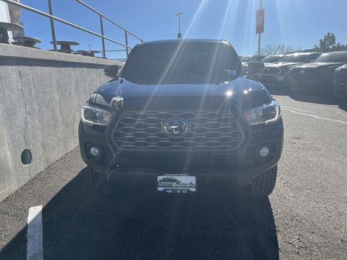 Certified 2023 Toyota Tacoma TRD Off-Road image 5