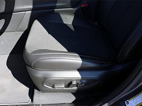 New 2026 Jeep Grand Cherokee Altitude image 13