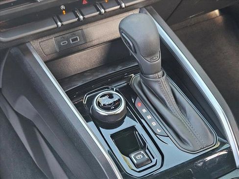 Certified 2023 Chevrolet Colorado Trail Boss w/ Technology Package image 12