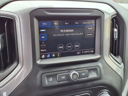 Used 2022 Chevrolet Silverado 1500 Custom RWD image 10