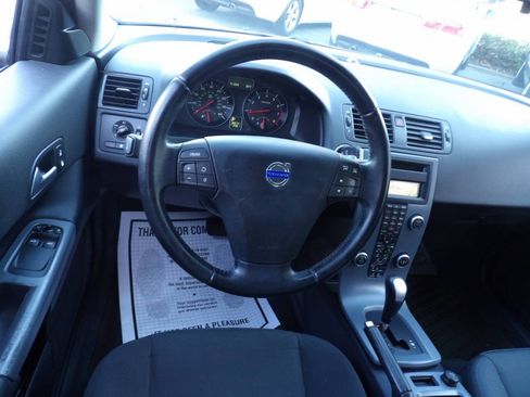 Used 2013 Volvo C30 FWD image 5