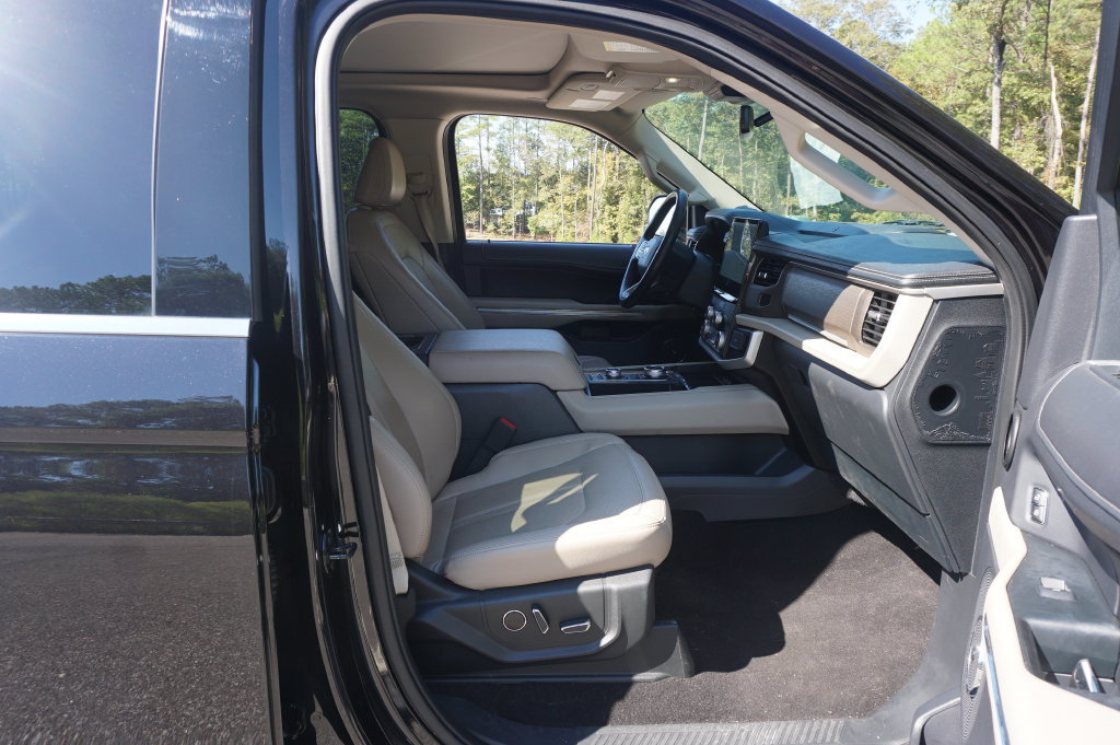 Used 2023 Ford Expedition Max Limited AWD/4WD image 20