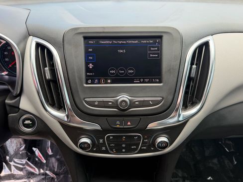 Used 2024 Chevrolet Equinox LT w/ LPO, Floor Liner Package FWD image 29