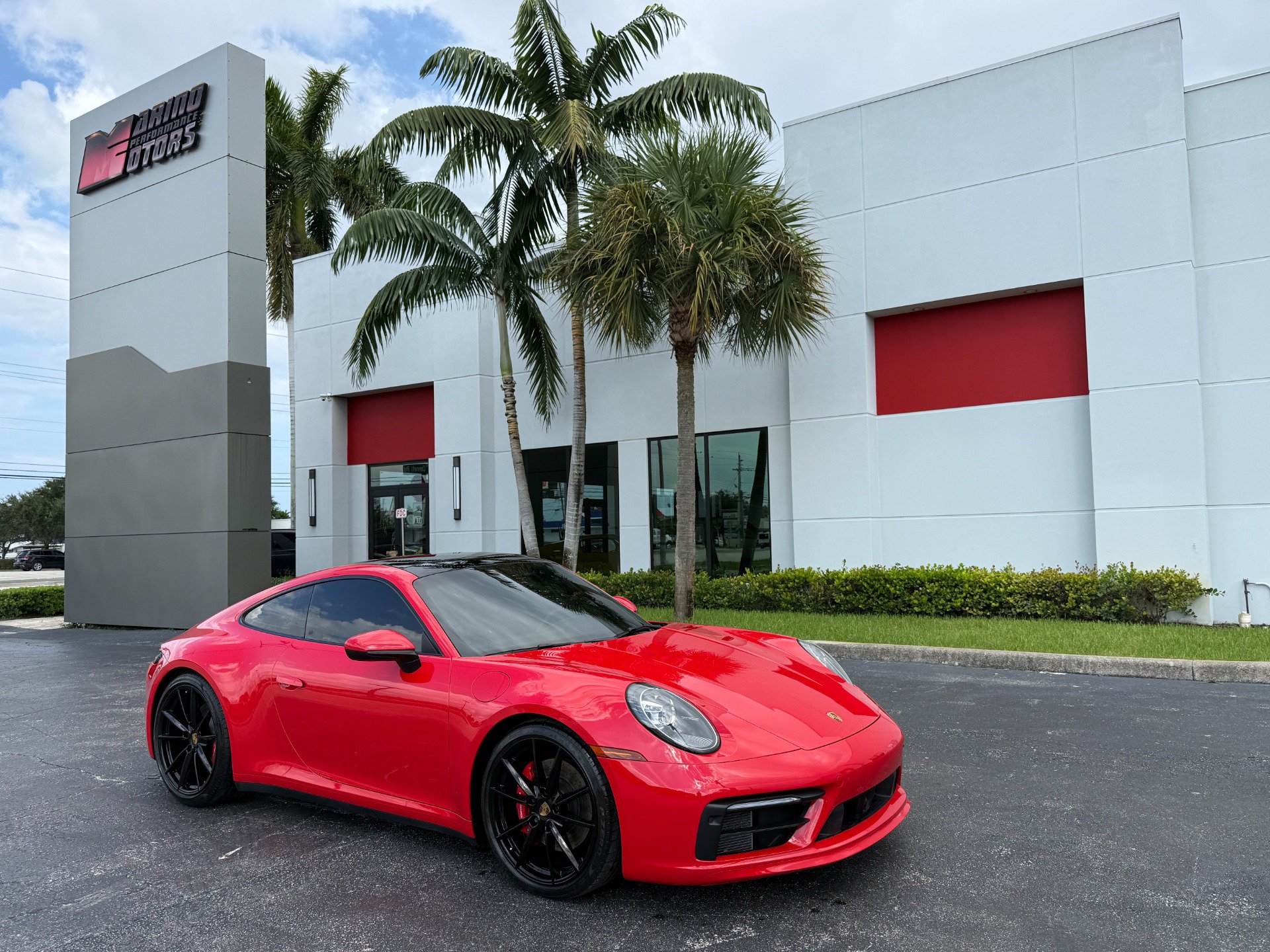 Used 2020 Porsche 911 Carrera S w/ Sport Package RWD image 1