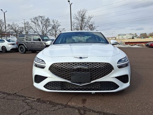 Used 2023 Genesis G70 2.0T image 2