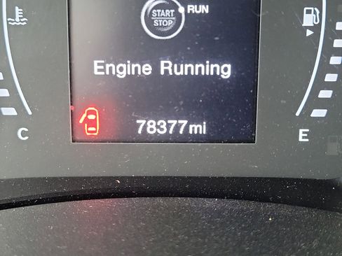 Used 2017 Jeep Renegade Sport w/ Power & Air Group image 21