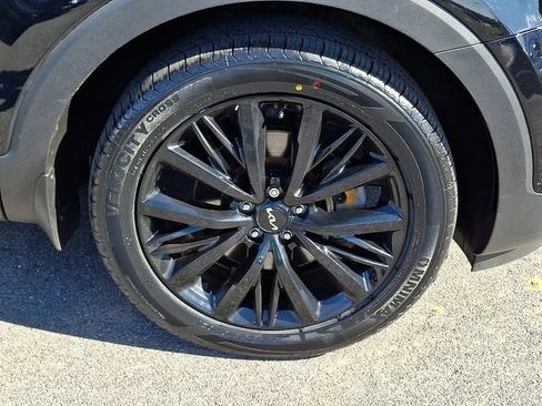 Used 2022 Kia Telluride SX w/ SX Prestige Package image 8