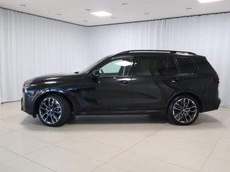 Used 2025 BMW X7 M60i AWD/4WD video 2