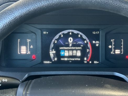 Certified 2025 Toyota Tacoma SR5 AWD/4WD image 22