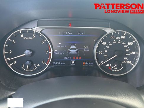 Used 2025 Nissan Altima 2.5 SV FWD image 6