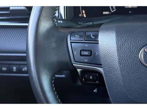 Used 2025 Toyota Camry SE FWD image 26