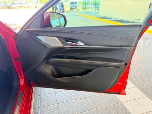 Used 2021 Cadillac CT4 V w/ Technology Package RWD image 11