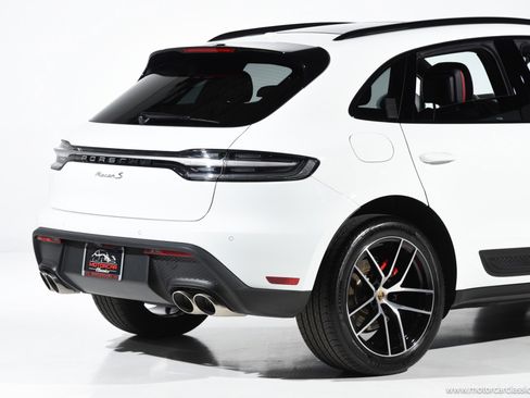 Used 2024 Porsche Macan S image 18