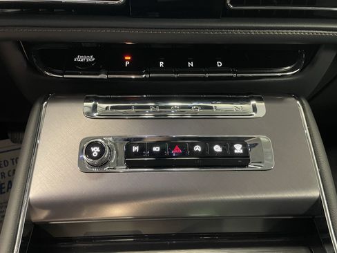 New 2025 Lincoln Aviator AWD w/ Equipment Group 101A image 13