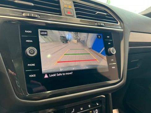 Used 2024 Volkswagen Tiguan SEL R-Line AWD/4WD image 31