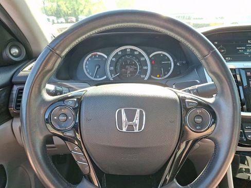 Used 2016 Honda Accord EX-L image 18