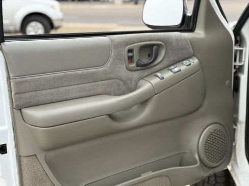 Used 1998 GMC Sonoma SLS w/ Popular Marketing Option Pkg image 23