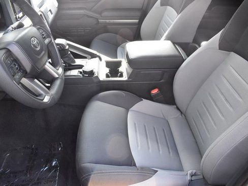 New 2025 Toyota Tacoma TRD Sport image 7