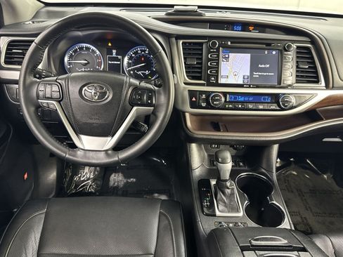 Used 2015 Toyota Highlander Limited AWD/4WD image 35