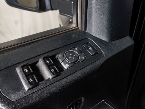 Used 2019 Ford F250 Lariat w/ Lariat Ultimate Package AWD/4WD image 35