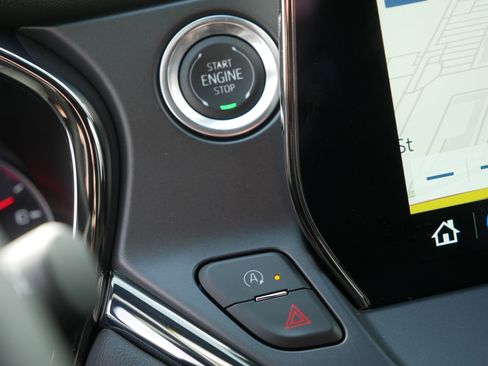 Certified 2025 Chevrolet Blazer RS w/ Enhanced Convenience Package image 32