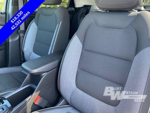 Used 2022 Chevrolet TrailBlazer LT w/ Convenience Package FWD image 11