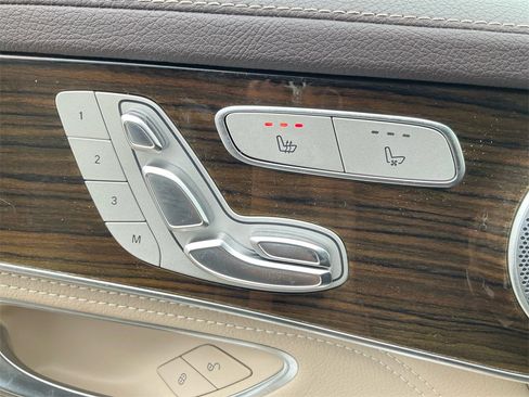 Used 2019 Mercedes-Benz GLC 43 AMG 4MATIC image 27