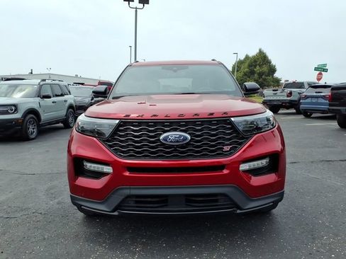 Used 2023 Ford Explorer ST w/ Equipment Group 401A AWD/4WD image 2