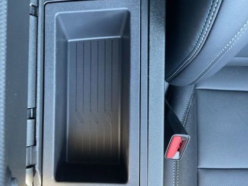 New 2026 Chevrolet Equinox EV LT image 21