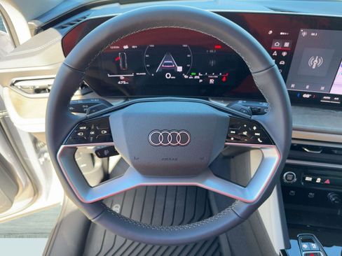 New 2025 Audi Q5 Premium image 18