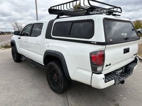 Used 2017 Toyota Tacoma TRD Pro AWD/4WD image 5
