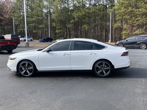 Certified 2025 Honda Accord Sport image 7