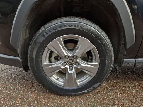 Used 2023 Toyota RAV4 XLE image 7