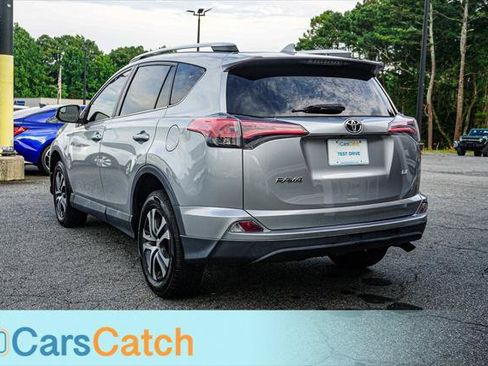 Used 2016 Toyota RAV4 LE FWD image 11