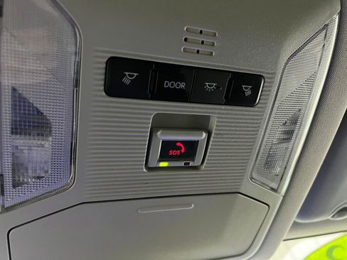 Used 2023 Toyota RAV4 LE image 14