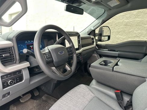 Used 2024 Ford F250 XLT w/ XLT Premium Package image 14