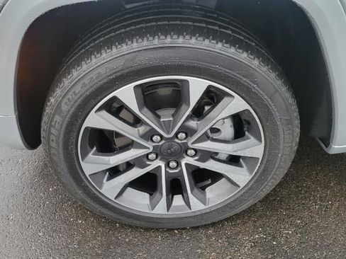 Used 2022 Jeep Grand Cherokee Overland image 9