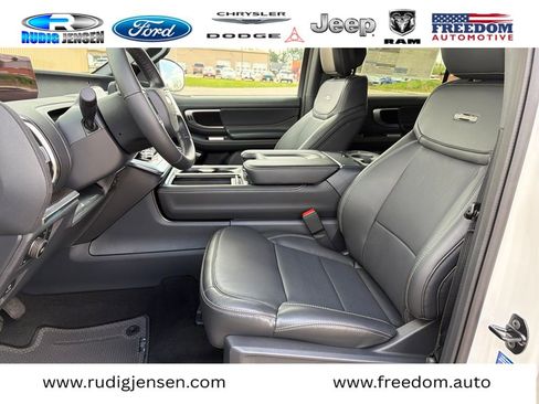 New 2026 Ford Expedition Max Platinum w/ Stealth Appearance Package AWD/4WD image 9