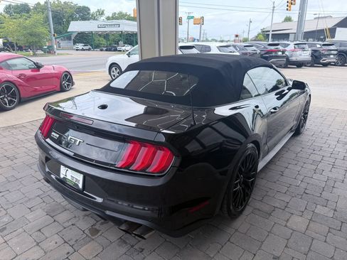Used 2018 Ford Mustang GT Premium w/ GT Performance Package RWD image 41
